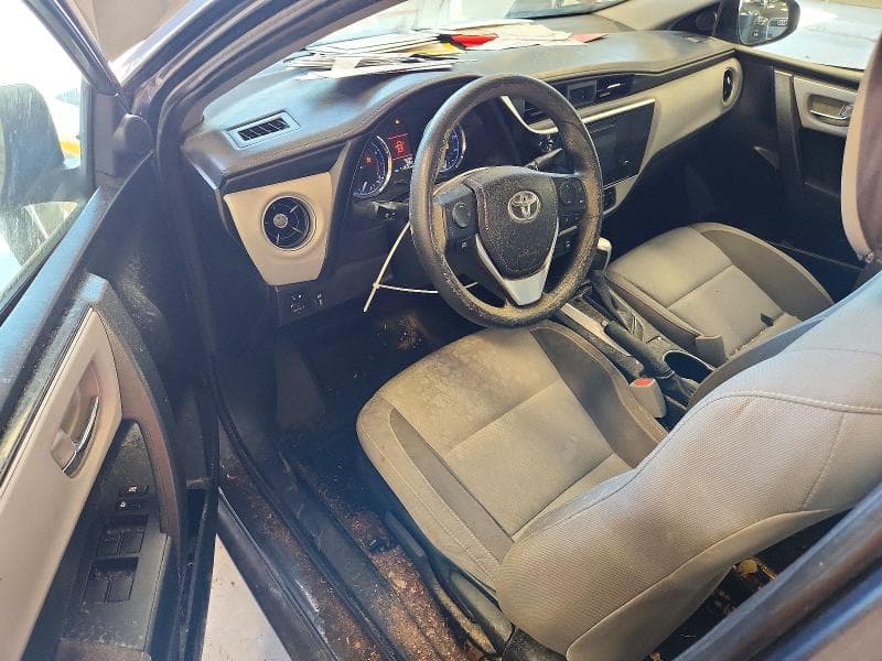 2018 TOYOTA COROLLA LE 8
