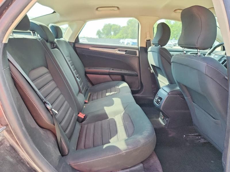 2018 FORD FUSION SE 10