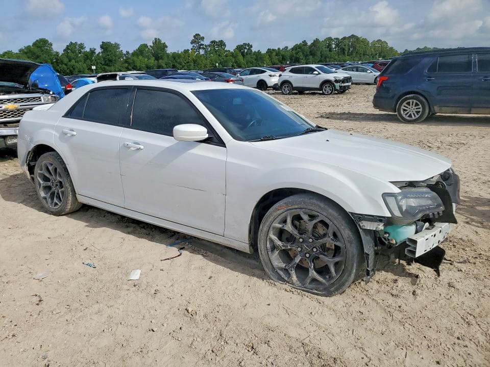 2020 CHRYSLER 300 S 4