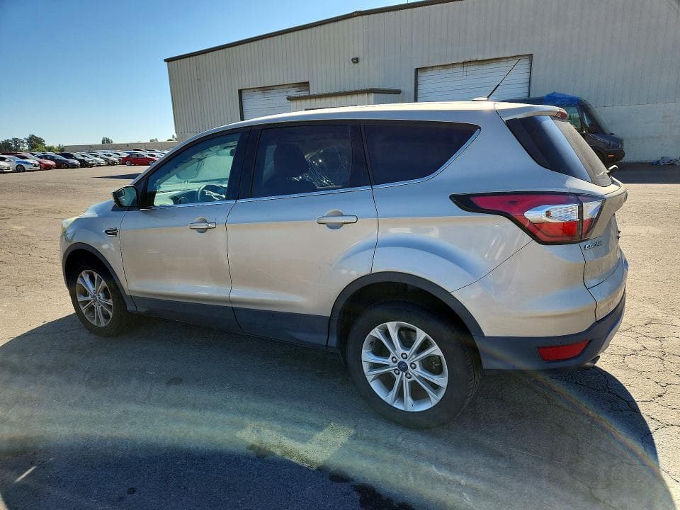 2017 FORD ESCAPE SE 2