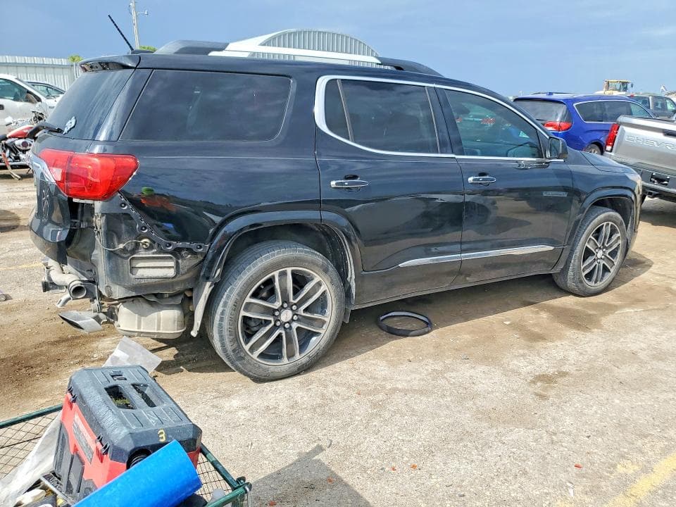 2018 GMC ACADIA DENALI 3