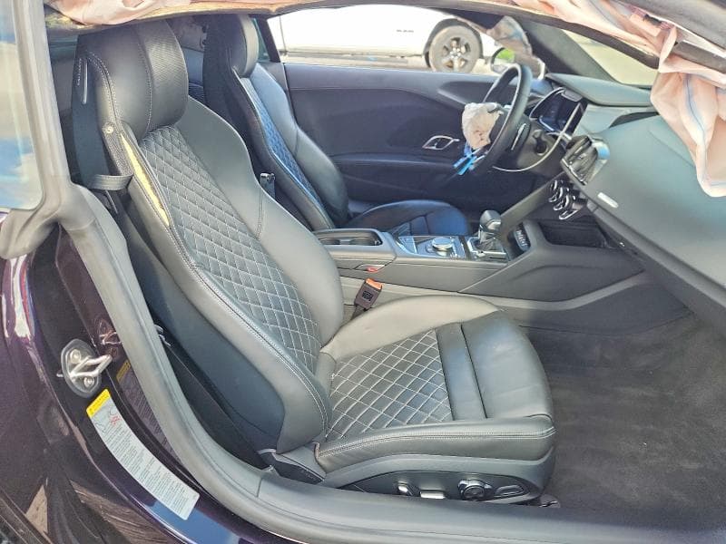 2022 AUDI R8 10