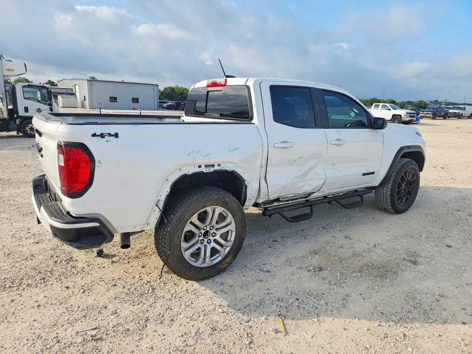 2025 GMC CANYON ELEVATION 3