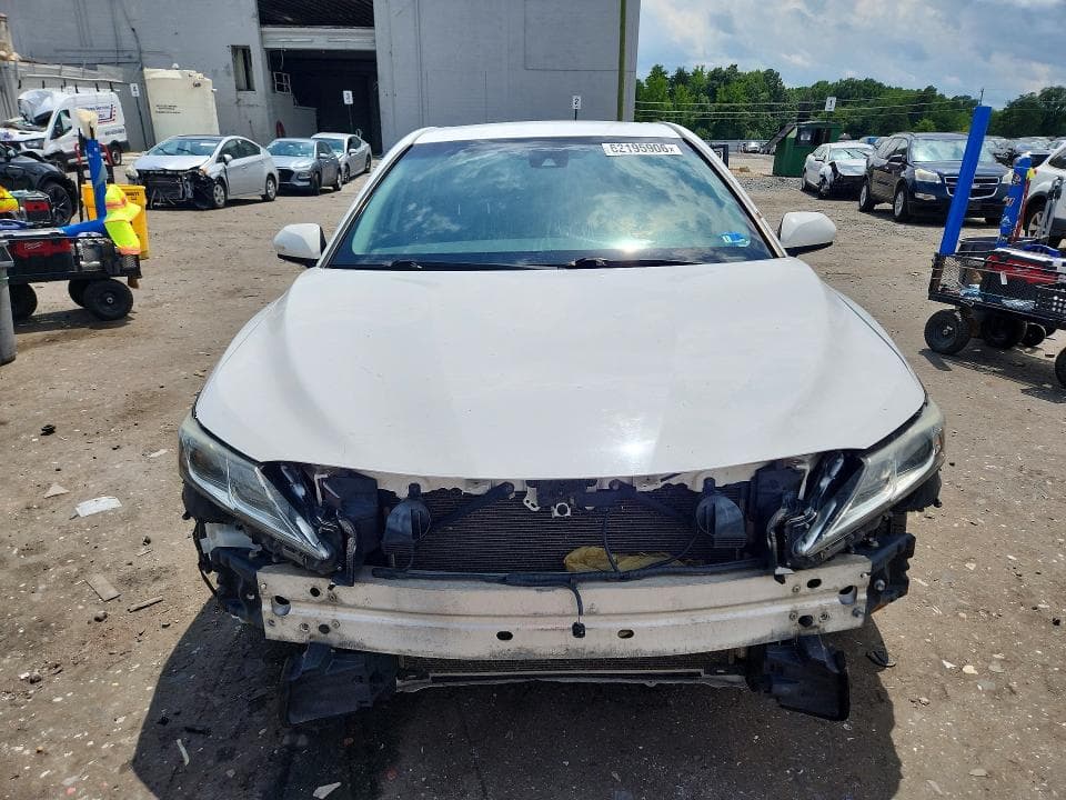 2019 TOYOTA CAMRY LE 5