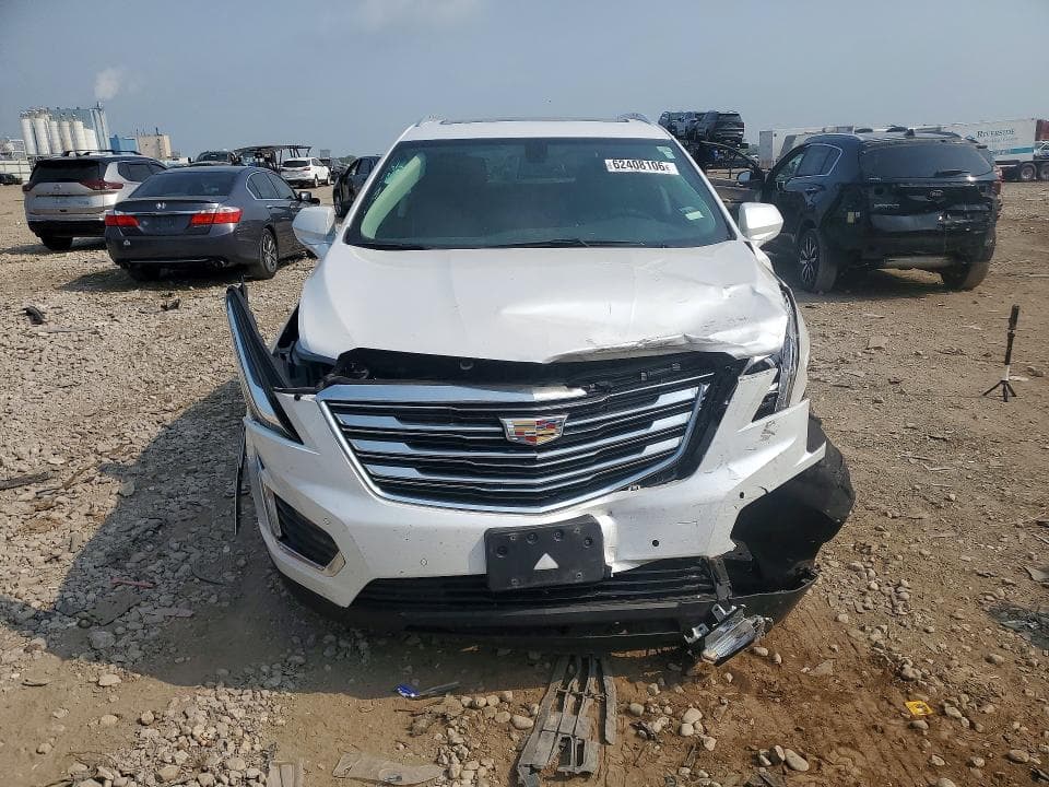 2017 CADILLAC XT5 LUXURY 5