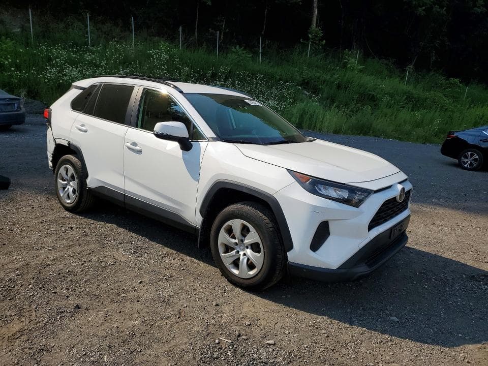 2019 TOYOTA RAV4 LE 4
