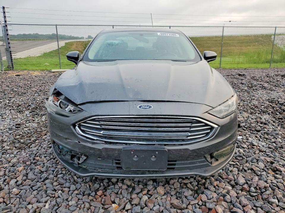 2017 FORD FUSION SE 5