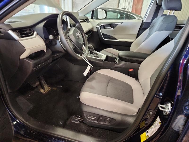 2025 TOYOTA RAV4 XLE 7