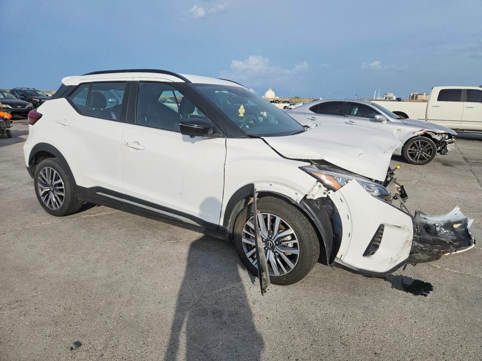 2024 NISSAN KICKS SR 4