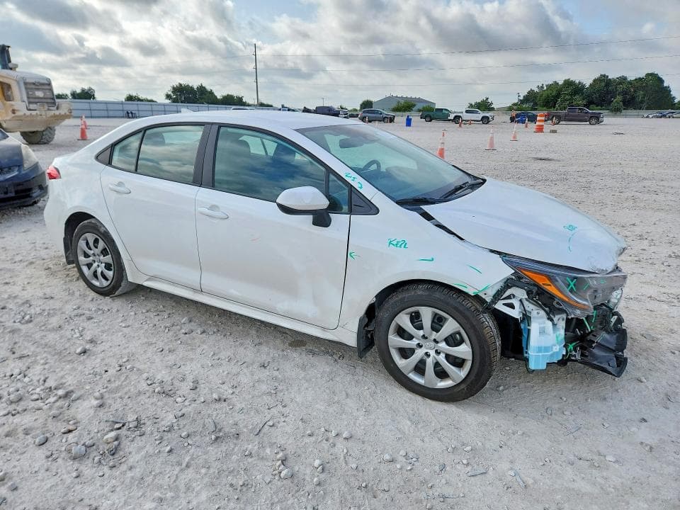 2026 TOYOTA COROLLA LE 4