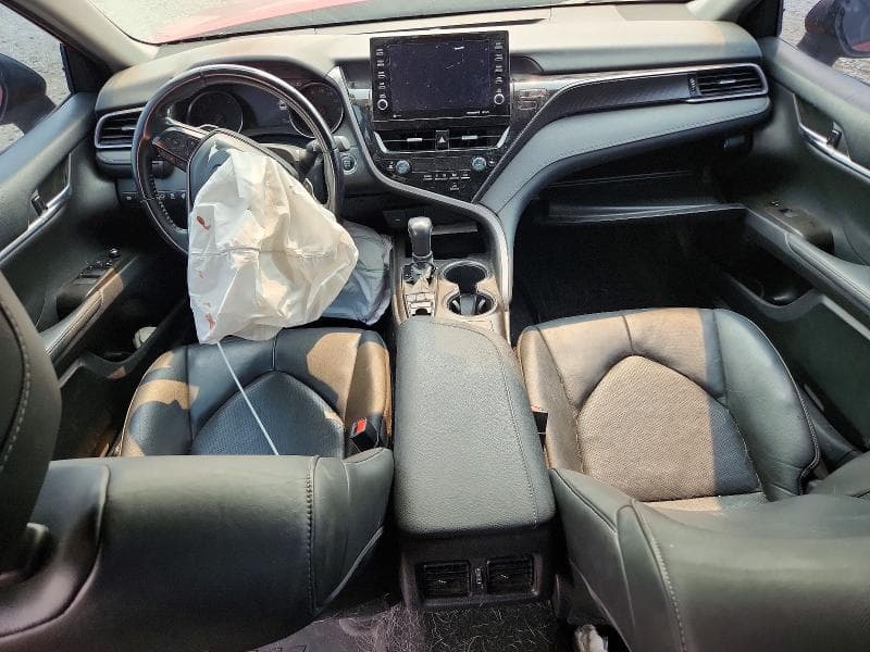 2021 TOYOTA CAMRY XSE 8