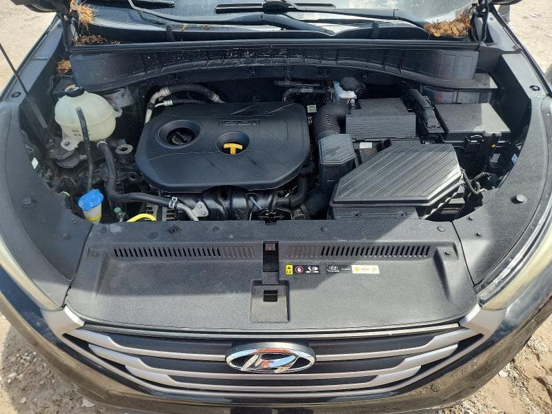 2017 HYUNDAI TUCSON SE 12