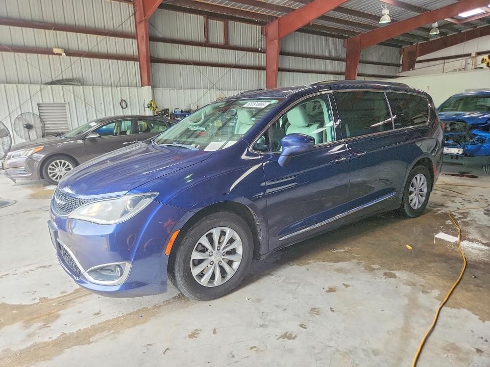 2017 CHRYSLER PACIFICA TOURING L - 1