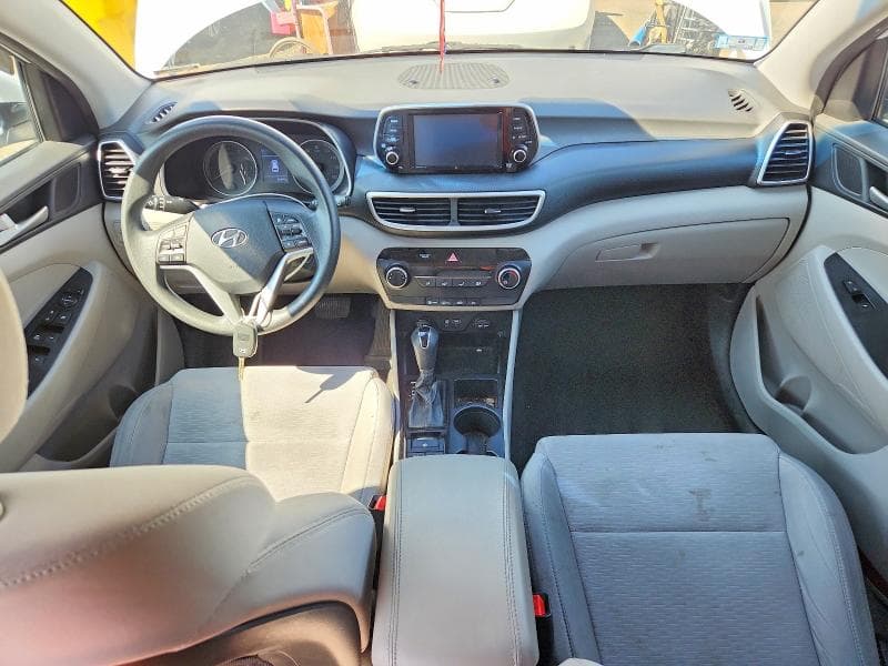 2021 HYUNDAI TUCSON SE 8