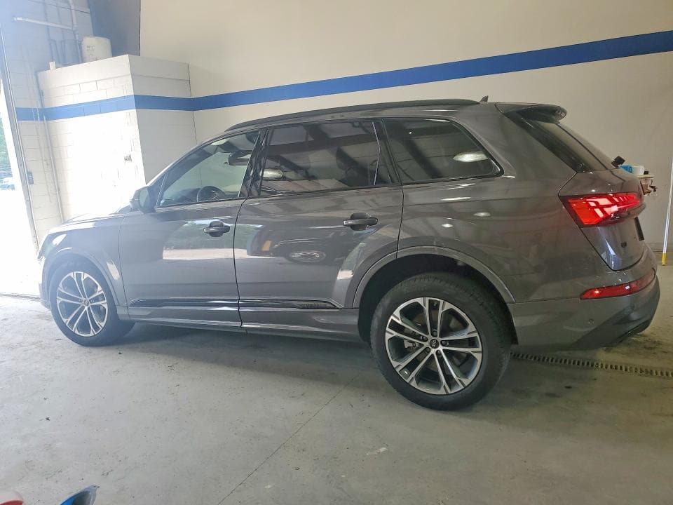 2025 AUDI Q7 PREMIUM PLUS 2