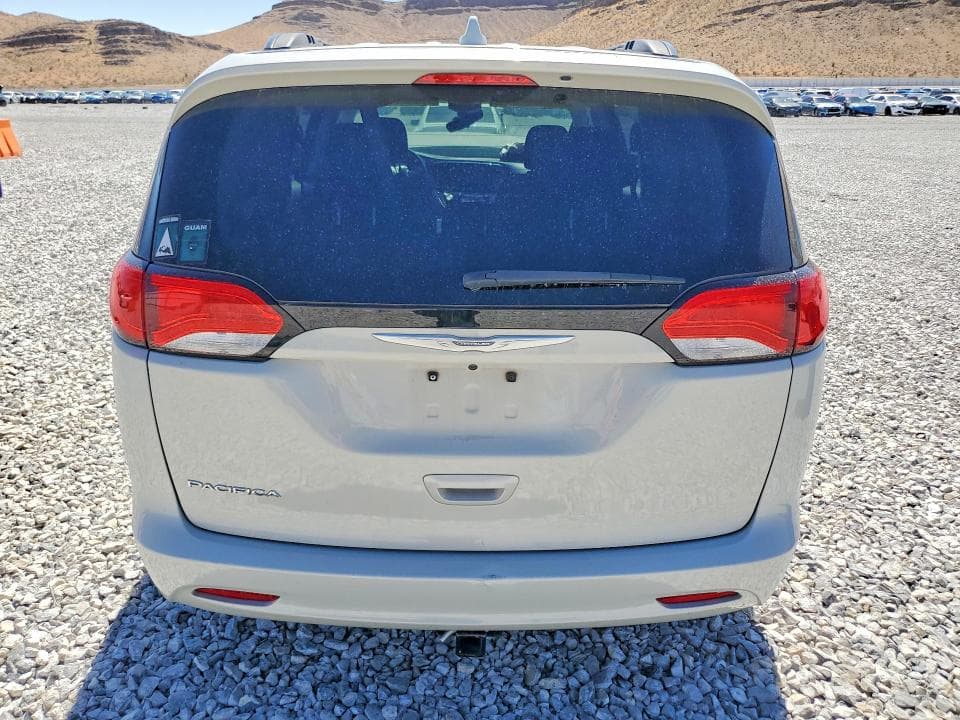 2017 CHRYSLER PACIFICA LX 6