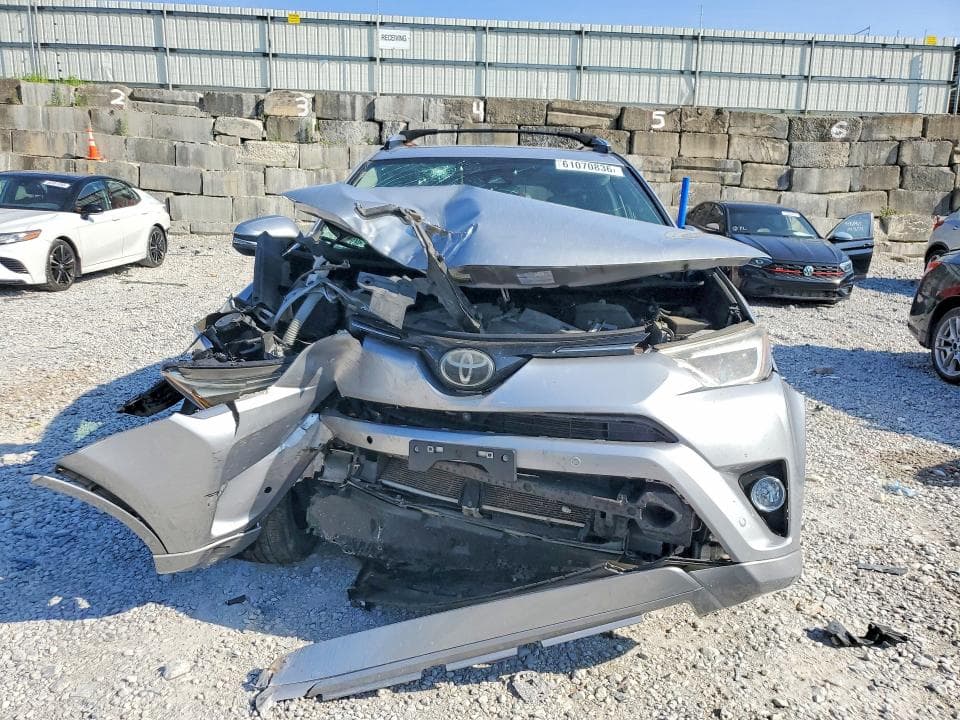 2017 TOYOTA RAV4 PLATINUM 5