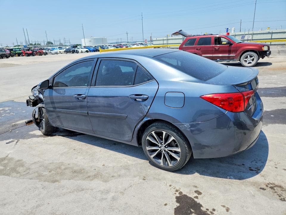 2017 TOYOTA COROLLA SE 2
