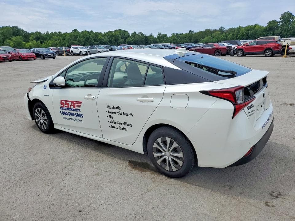 2020 TOYOTA PRIUS LE AWD-E 2