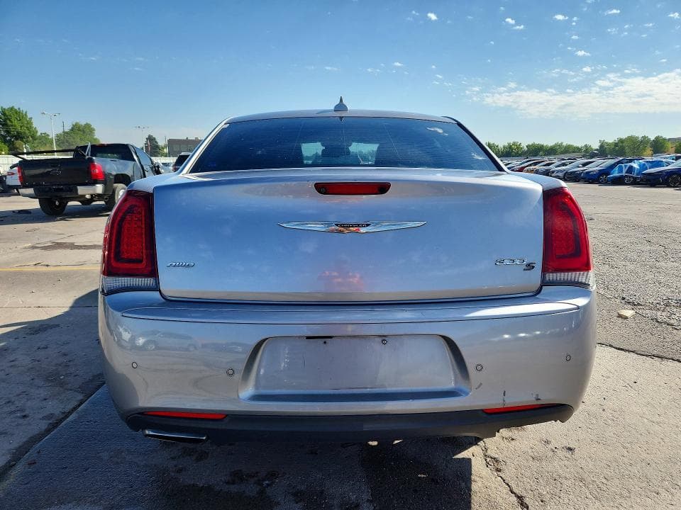 2017 CHRYSLER 300 S 6