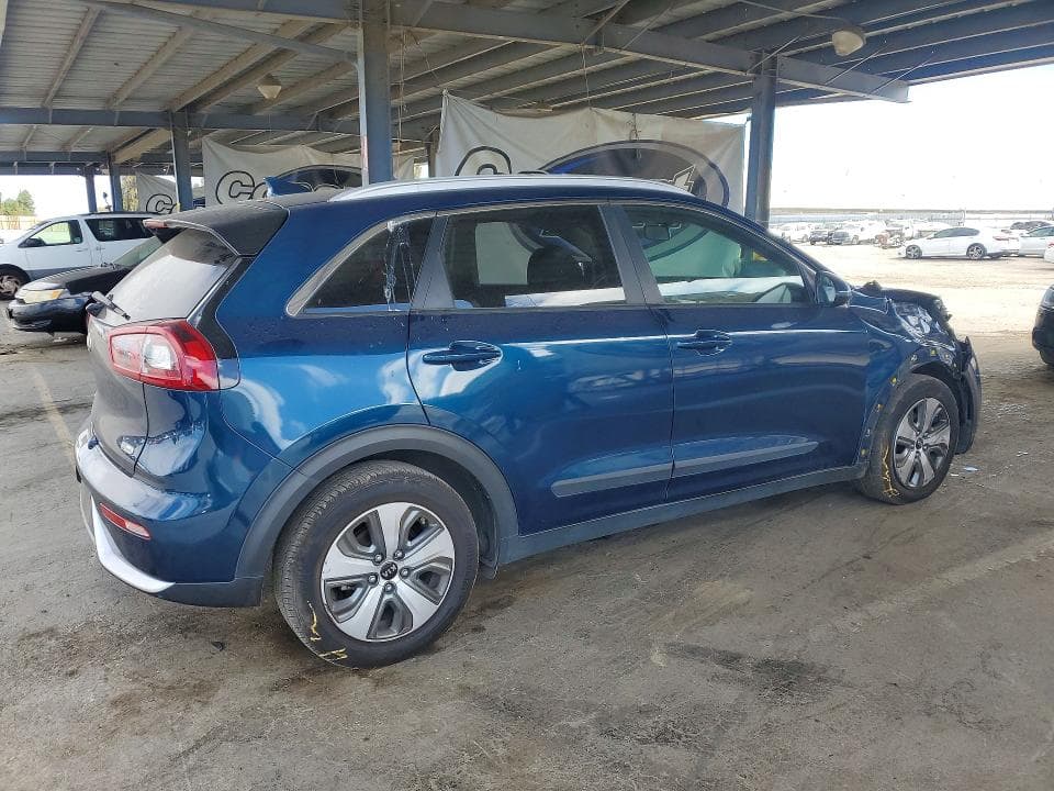 2019 KIA NIRO LX 3