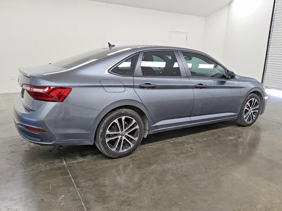 2024 VOLKSWAGEN JETTA SPORT 3