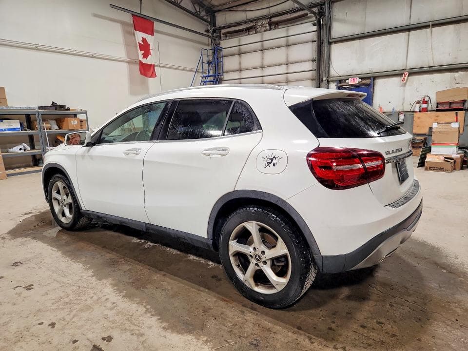 2020 MERCEDES-BENZ GLA 250 4MATIC 2