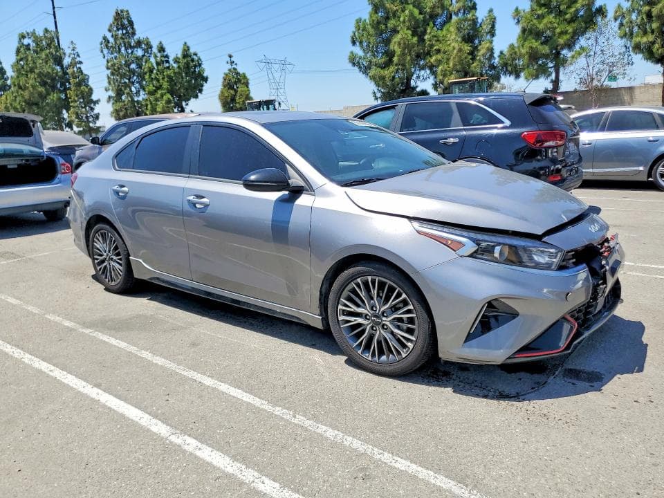2023 KIA FORTE GT LINE 4