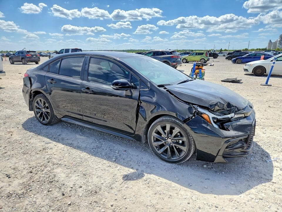 2023 TOYOTA COROLLA SE 4