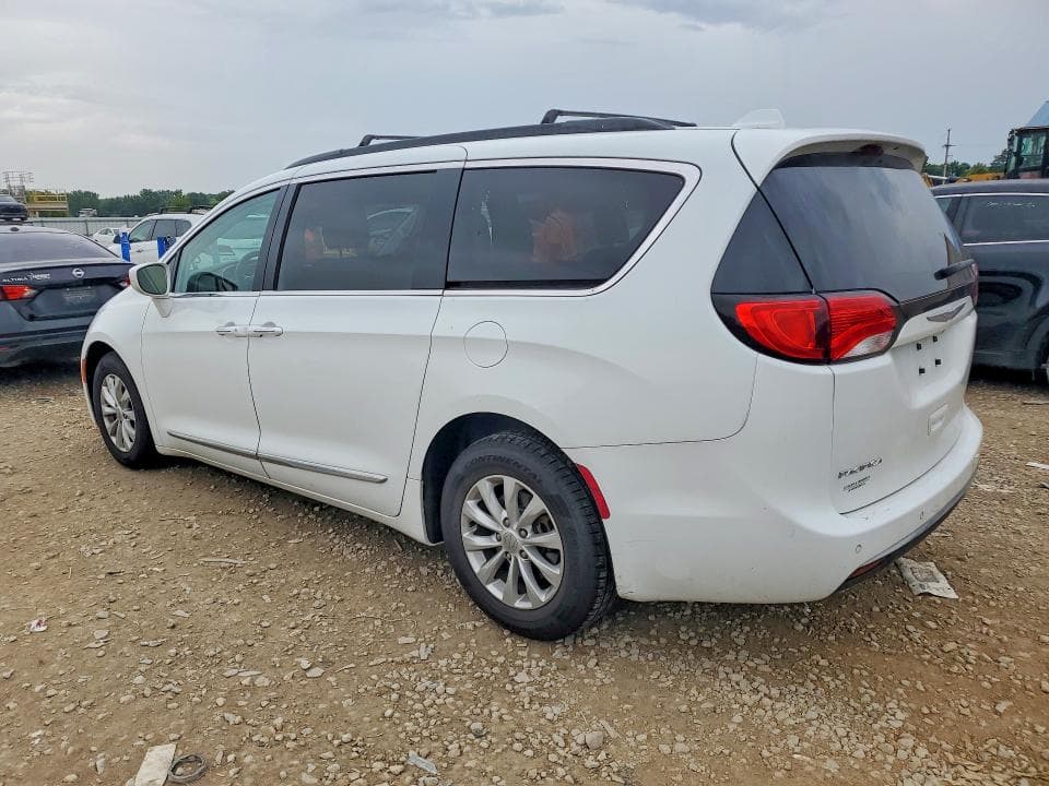 2017 CHRYSLER PACIFICA TOURING L 2