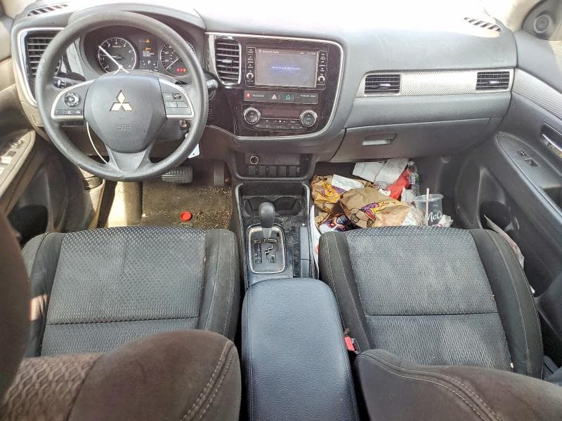 2018 MITSUBISHI OUTLANDER ES 8