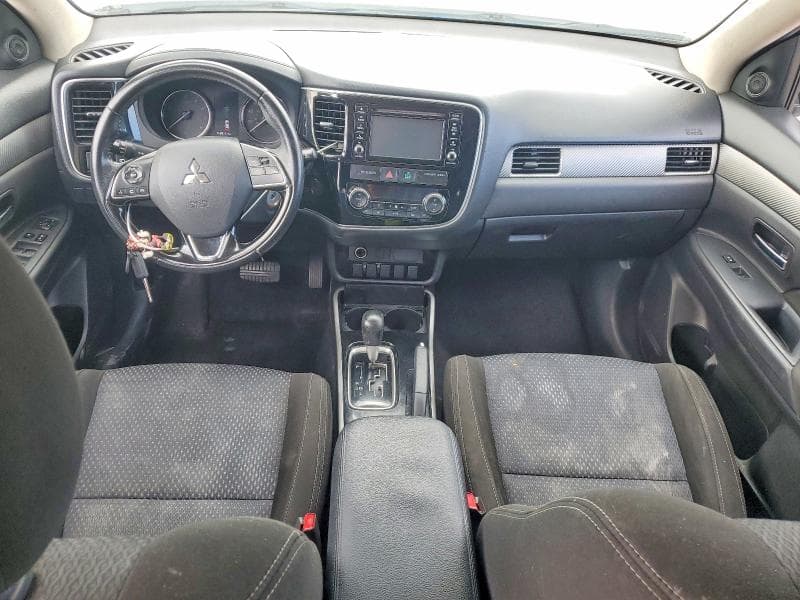 2017 MITSUBISHI OUTLANDER ES 8