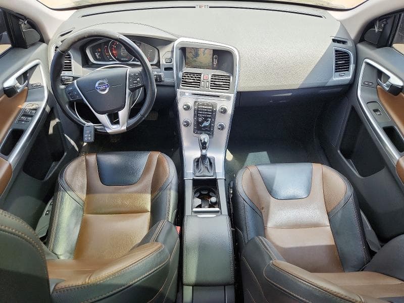 2017 VOLVO XC60 T5 DYNAMIC 8