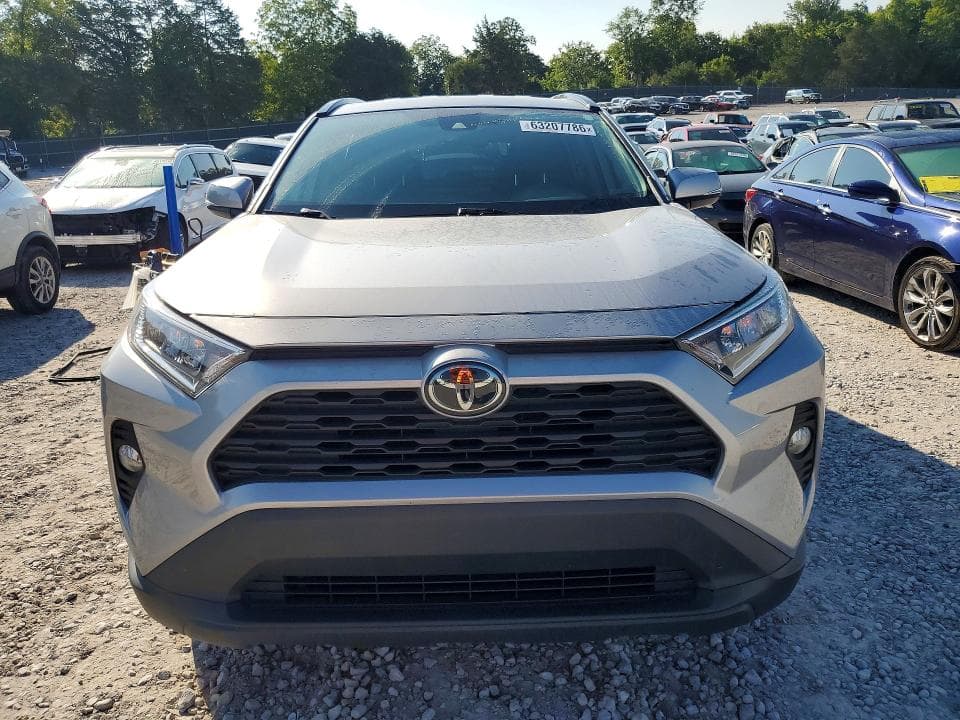 2021 TOYOTA RAV4 XLE 5