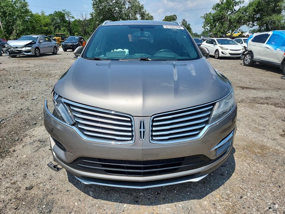 2017 LINCOLN MKC PREMIERE 5