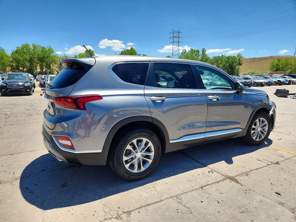 2019 HYUNDAI SANTA FE SE 3
