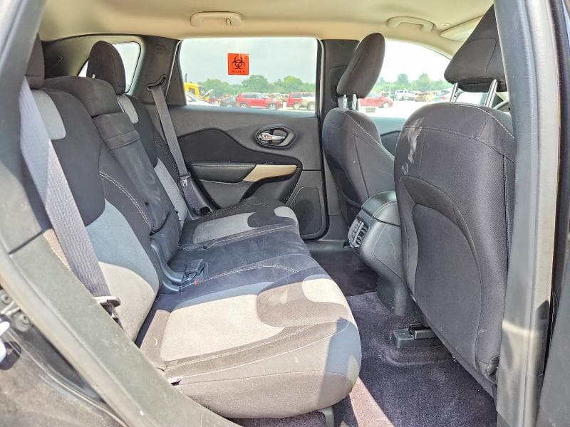 2018 JEEP CHEROKEE LATITUDE 11