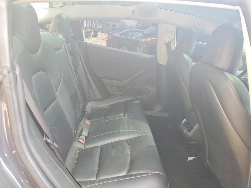 2018 TESLA MODEL 3 10