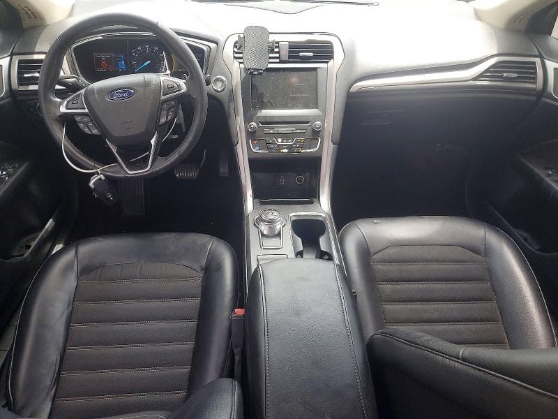 2017 FORD FUSION SE 8