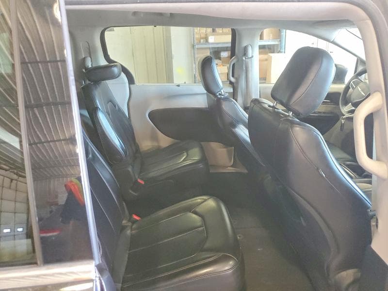 2021 CHRYSLER VOYAGER LXI 11