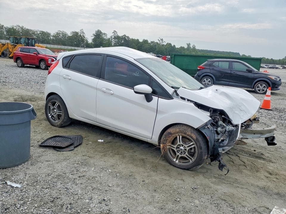 2017 FORD FIESTA S 4