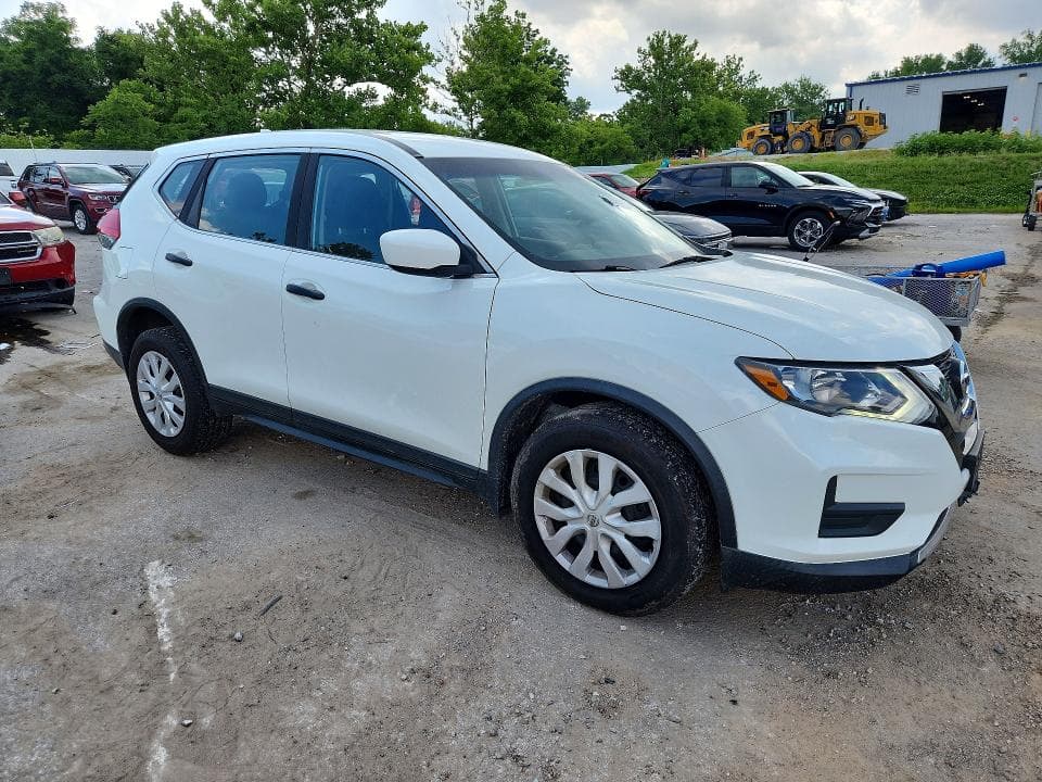2017 NISSAN ROGUE S 4