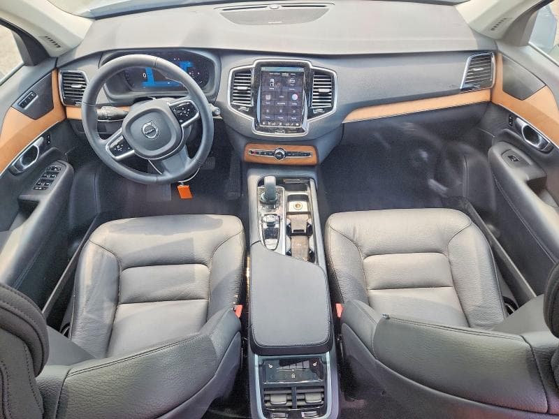 2024 VOLVO XC90 PLUS 8