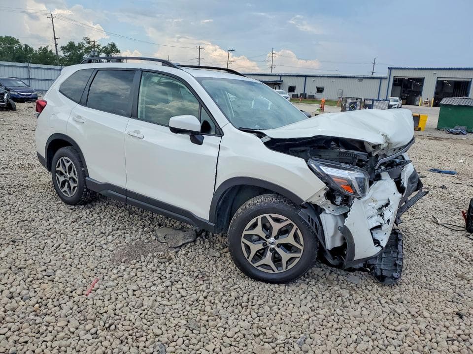 2021 SUBARU FORESTER PREMIUM 4