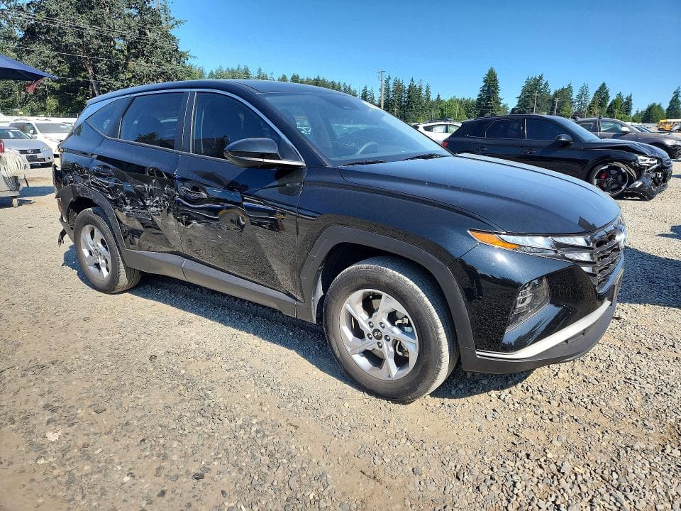 2023 HYUNDAI TUCSON SE 4