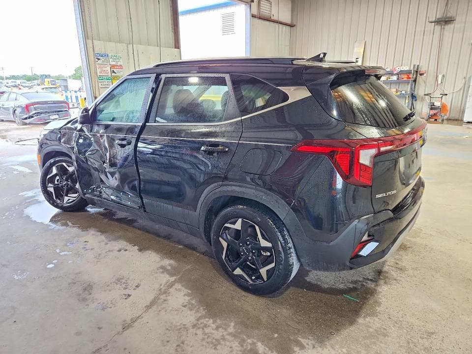 2024 KIA SELTOS EX 2