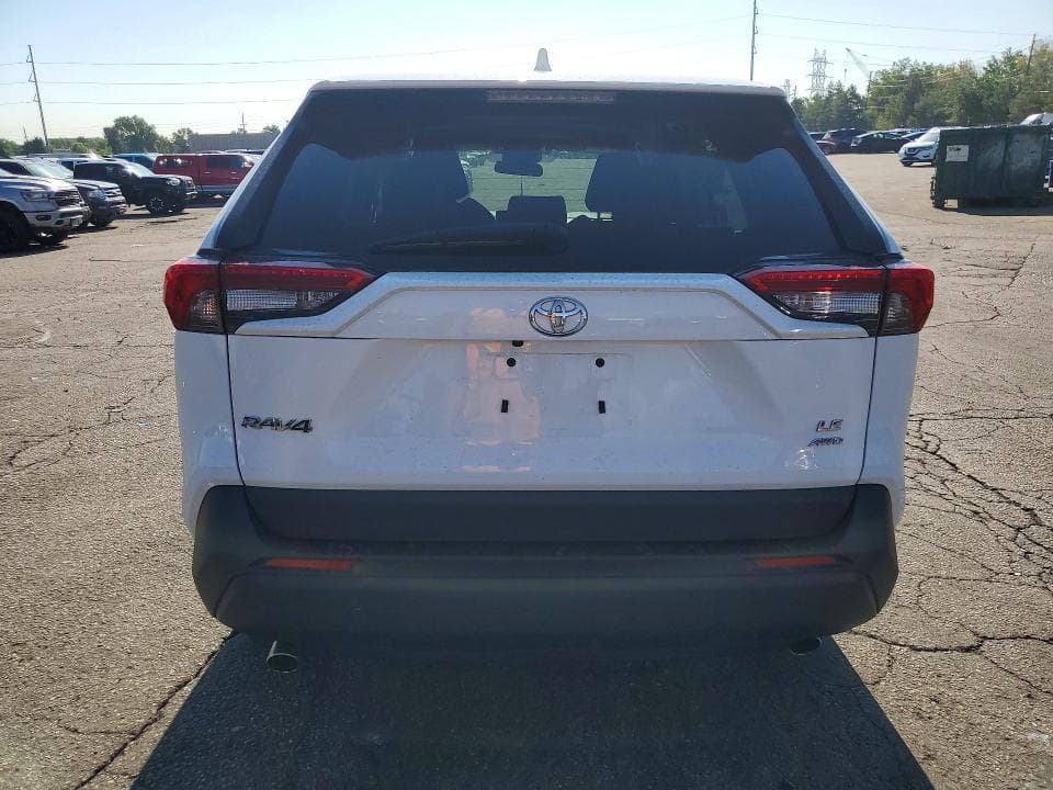 2024 TOYOTA RAV4 LE 6