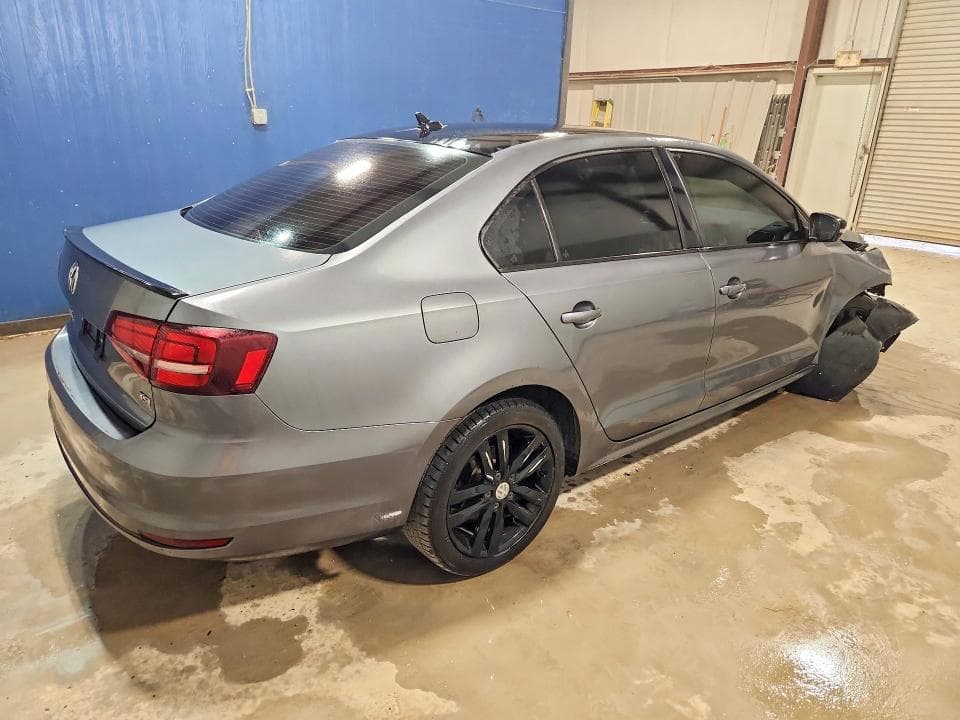 2018 VOLKSWAGEN JETTA SPORT 3