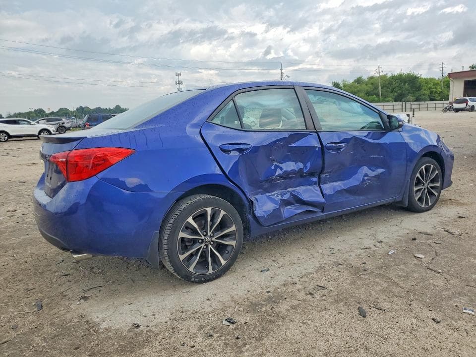 2017 TOYOTA COROLLA SE 3