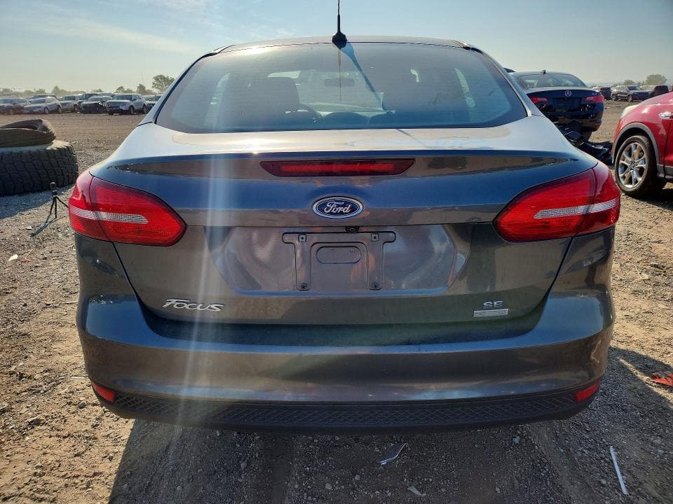 2018 FORD FOCUS SE 6